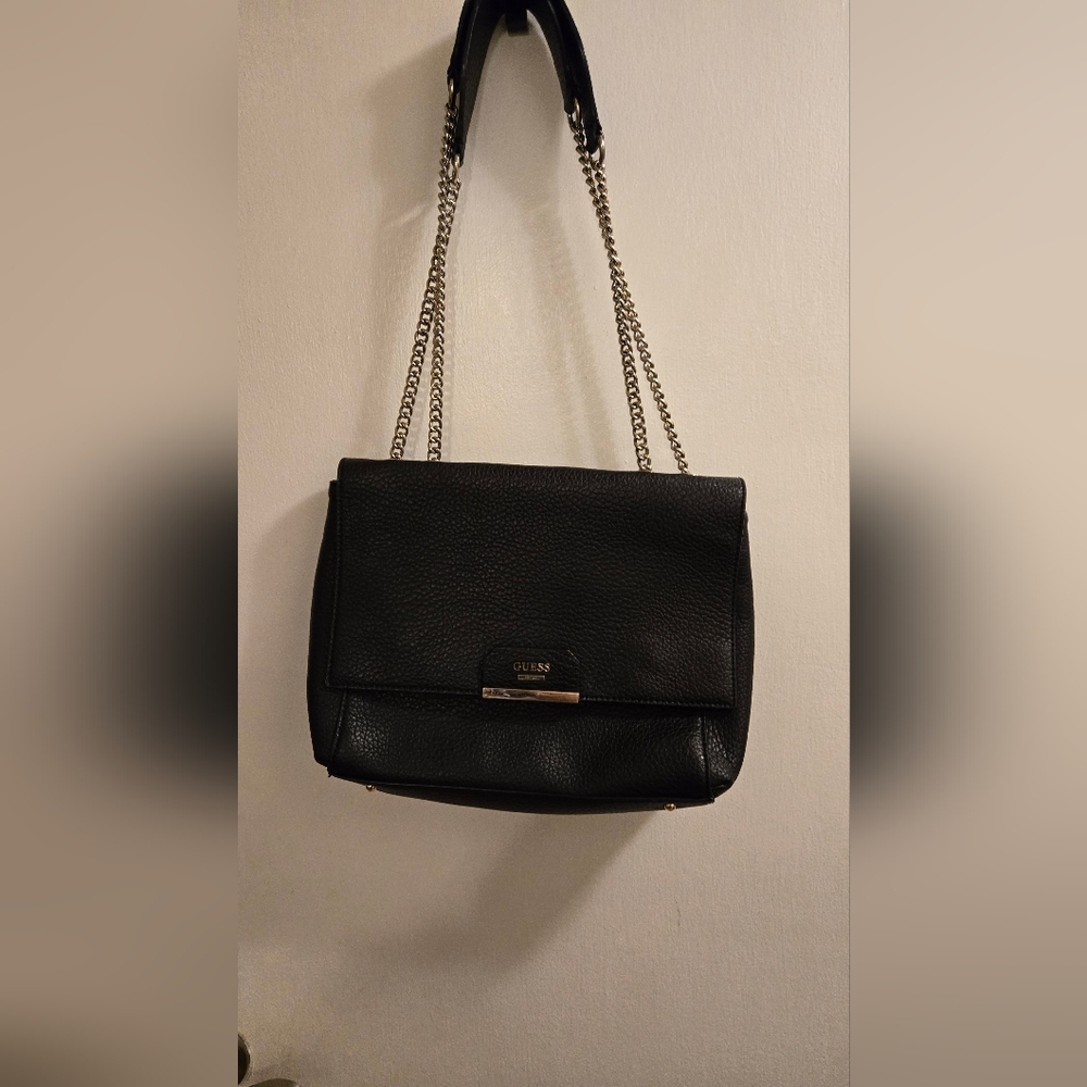 GUESS Women's  Handbag Purse Ryann Black Shoulder Bag with  Chain Handle